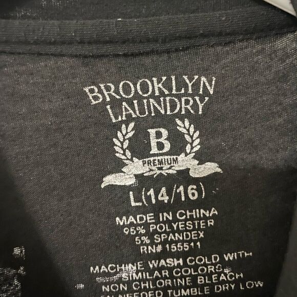Brooklyn Laundry Hustle t shirt - Picture 2 of 4